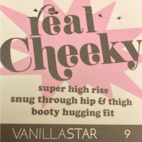 Vanilla Star Cheeky Super High-Rise Distressed Denim Shorts. Size: 29/9 - Picture 6 of 6